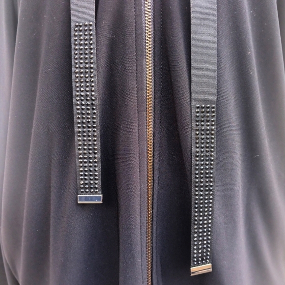 Joseph Ribkoff Women's Sz 10 Designer Graffiti Printed Black White Hooded Jacket - Picture 11 of 11